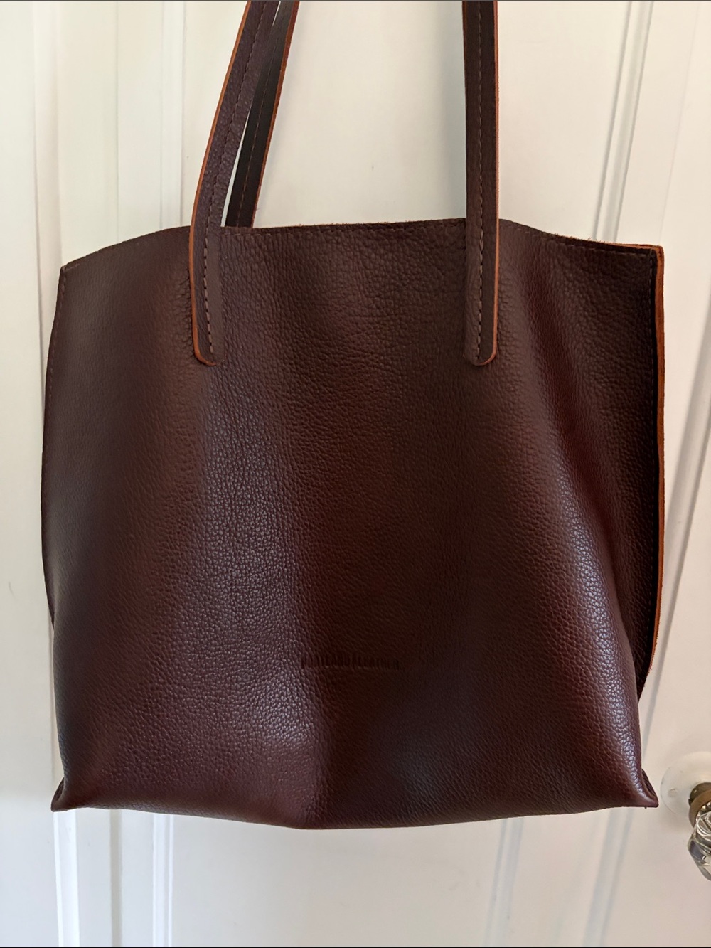 Portland Leather • Medium August Tote in Coldbrew - Picture 3 of 8
